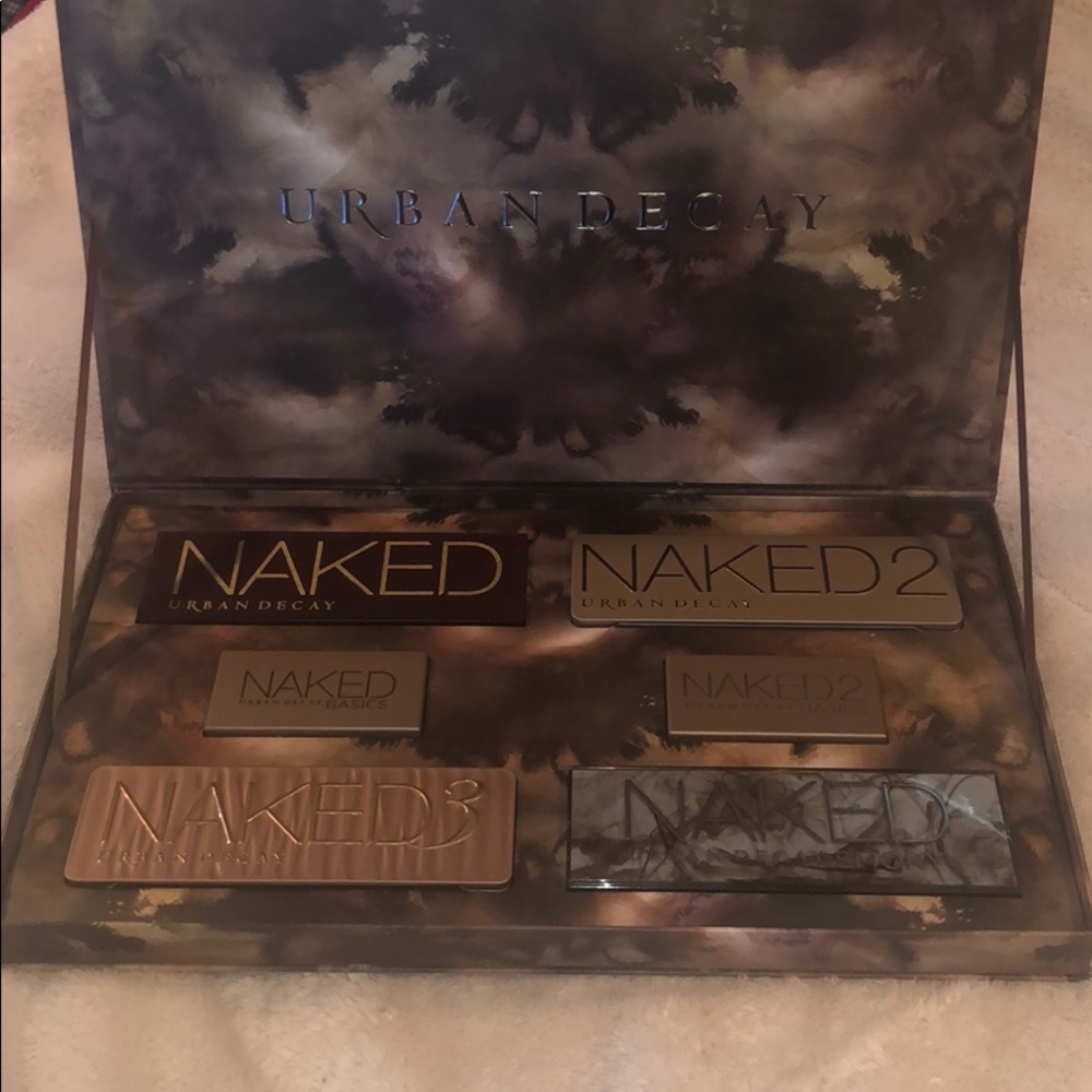 ✨FLASH SALE✨ URBAN DECAY NAKED VAULT II